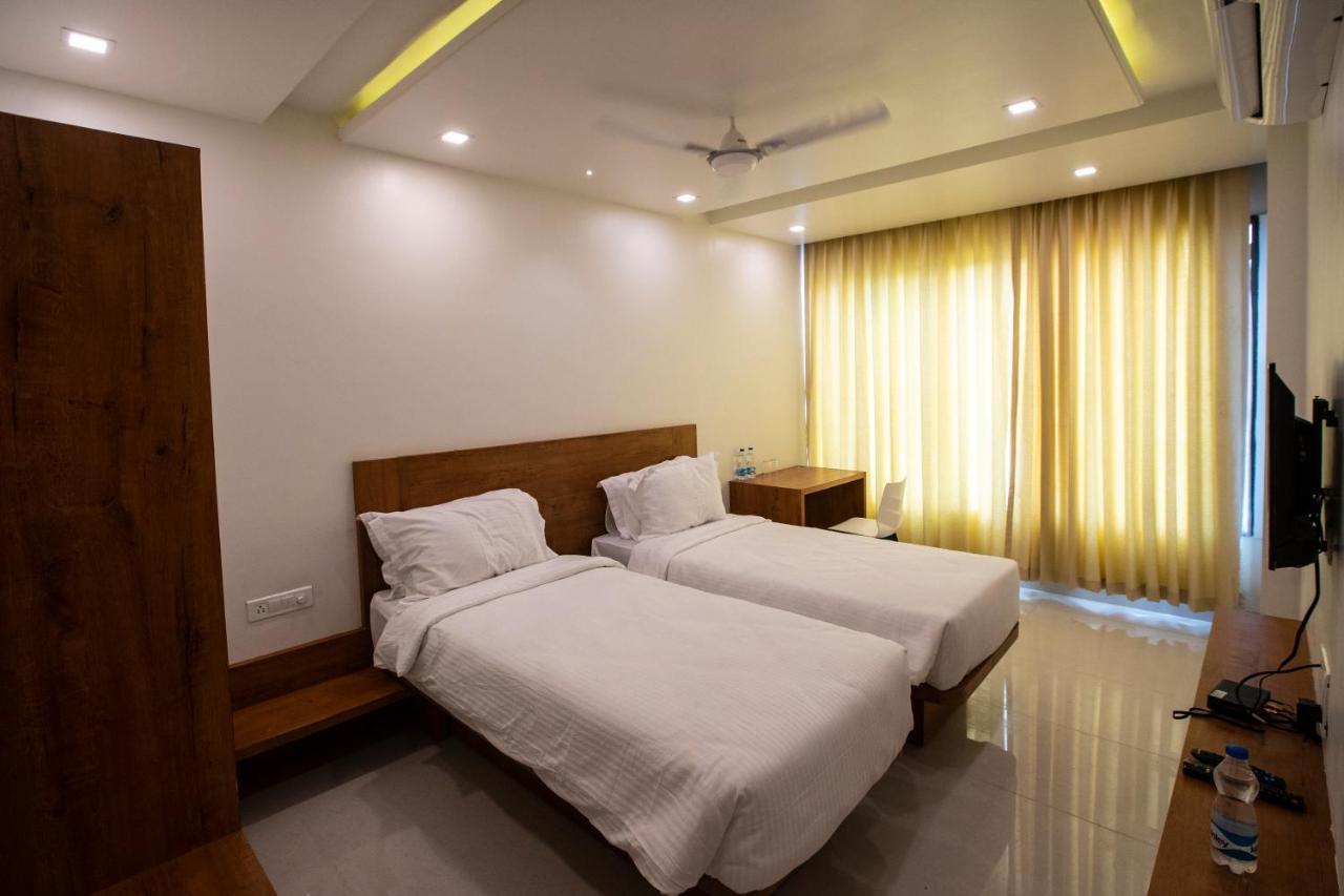 אאורנגבד Hotel The Orange Flag מראה חיצוני תמונה