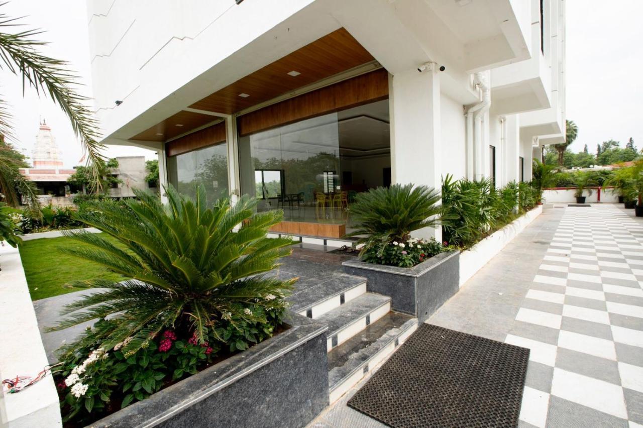 אאורנגבד Hotel The Orange Flag מראה חיצוני תמונה