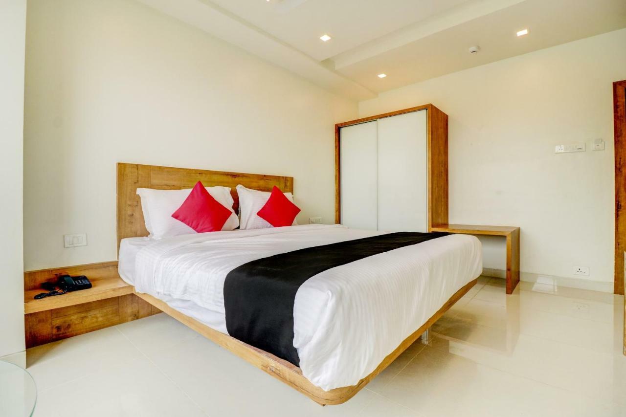 אאורנגבד Hotel The Orange Flag מראה חיצוני תמונה