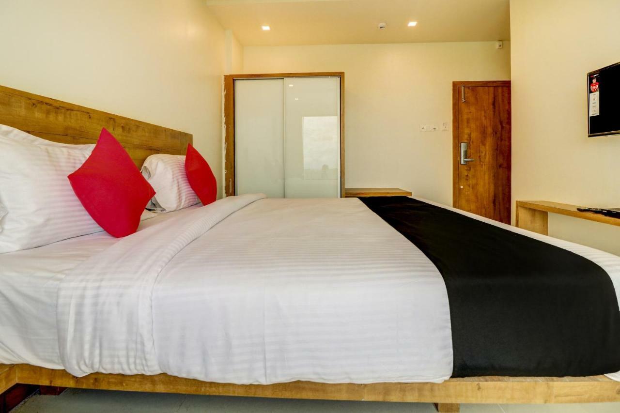 אאורנגבד Hotel The Orange Flag מראה חיצוני תמונה